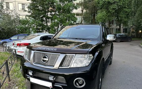 Nissan Pathfinder, 2011 год, 1 300 000 рублей, 2 фотография
