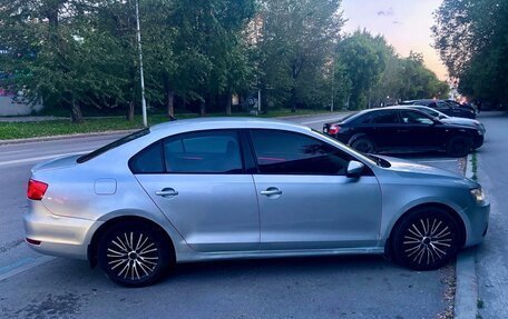 Volkswagen Jetta VI, 2012 год, 850 000 рублей, 4 фотография