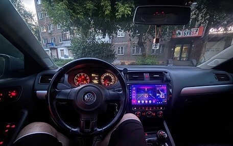 Volkswagen Jetta VI, 2012 год, 850 000 рублей, 9 фотография