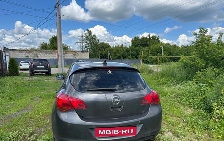 Opel Astra J, 2011 год, 520 000 рублей, 3 фотография