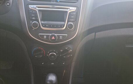 Hyundai Solaris II рестайлинг, 2014 год, 970 000 рублей, 8 фотография
