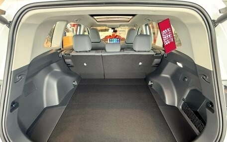 Toyota RAV4, 2026 год, 4 500 000 рублей, 21 фотография