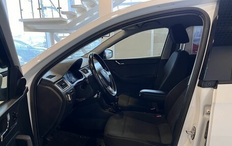 Skoda Rapid I, 2014 год, 680 000 рублей, 14 фотография