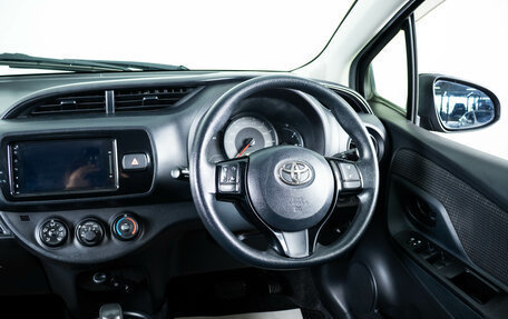 Toyota Vitz, 2017 год, 1 039 000 рублей, 14 фотография