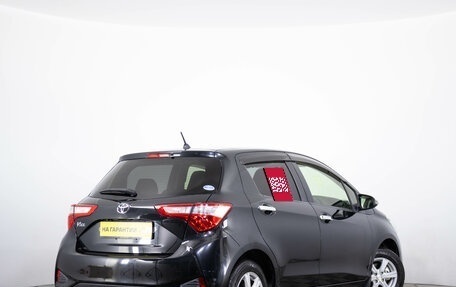 Toyota Vitz, 2017 год, 1 039 000 рублей, 5 фотография