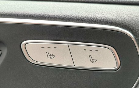 Mercedes-Benz V-Класс, 2019 год, 6 174 000 рублей, 18 фотография