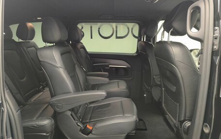 Mercedes-Benz V-Класс, 2019 год, 6 174 000 рублей, 24 фотография