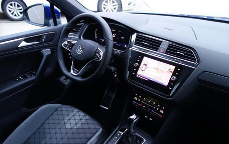 Volkswagen Tiguan II, 2023 год, 2 150 000 рублей, 7 фотография