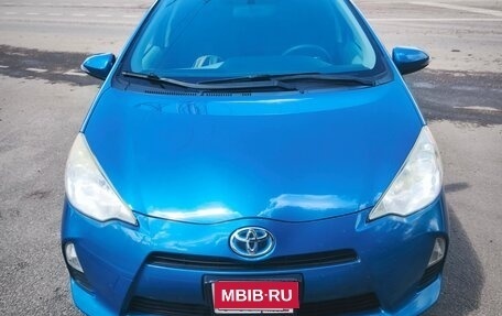 Toyota Prius c I, 2012 год, 1 040 000 рублей, 1 фотография