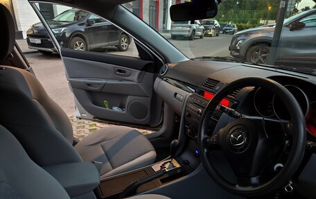 Mazda Axela, 2005 год, 385 000 рублей, 13 фотография