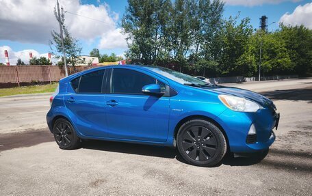 Toyota Prius c I, 2012 год, 1 040 000 рублей, 3 фотография