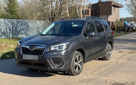Subaru Forester, 2021 год, 2 100 000 рублей, 2 фотография