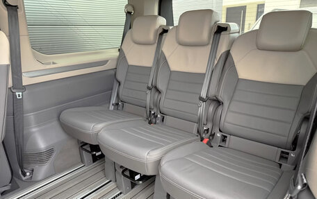 Volkswagen Multivan, 2023 год, 4 320 000 рублей, 23 фотография