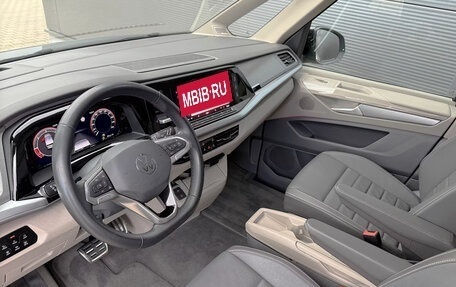 Volkswagen Multivan, 2023 год, 4 320 000 рублей, 17 фотография
