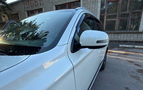 Mitsubishi Outlander III рестайлинг 3, 2015 год, 1 750 000 рублей, 2 фотография