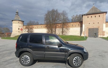Chevrolet Niva I рестайлинг, 2020 год, 750 000 рублей, 20 фотография