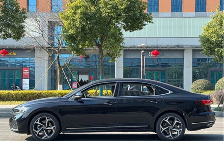 Volkswagen Passat B8 рестайлинг, 2023 год, 1 650 000 рублей, 4 фотография