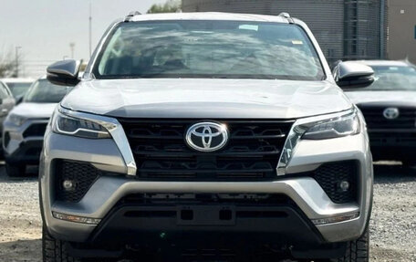 Toyota Fortuner II, 2026 год, 4 115 000 рублей, 3 фотография