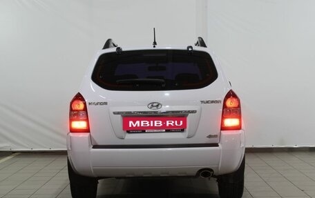 Hyundai Tucson III, 2008 год, 900 000 рублей, 10 фотография