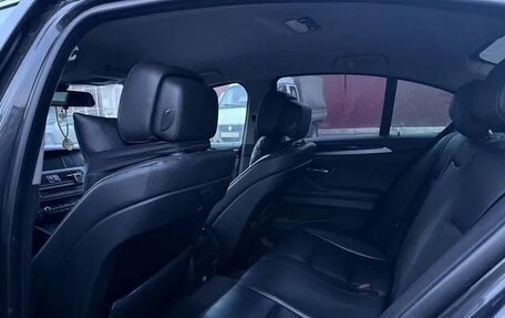 BMW 5 серия, 2011 год, 1 200 000 рублей, 13 фотография