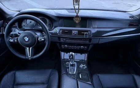 BMW 5 серия, 2011 год, 1 200 000 рублей, 15 фотография