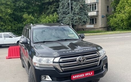 Toyota Land Cruiser 200, 2015 год, 5 200 000 рублей, 1 фотография