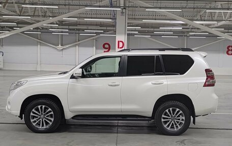 Toyota Land Cruiser Prado 150 рестайлинг 2, 2014 год, 2 990 000 рублей, 10 фотография