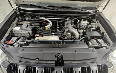 Toyota Land Cruiser Prado 150 рестайлинг 2, 2014 год, 2 990 000 рублей, 11 фотография