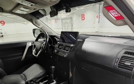 Toyota Land Cruiser Prado 150 рестайлинг 2, 2014 год, 2 990 000 рублей, 13 фотография