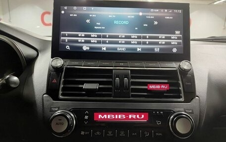 Toyota Land Cruiser Prado 150 рестайлинг 2, 2014 год, 2 990 000 рублей, 18 фотография