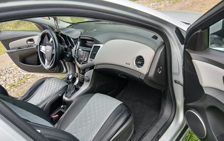 Chevrolet Cruze II, 2012 год, 680 000 рублей, 7 фотография
