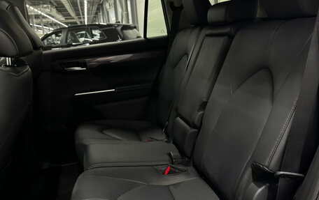 Toyota Highlander, 2026 год, 5 355 000 рублей, 24 фотография