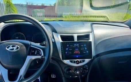 Hyundai Solaris II рестайлинг, 2015 год, 680 000 рублей, 5 фотография