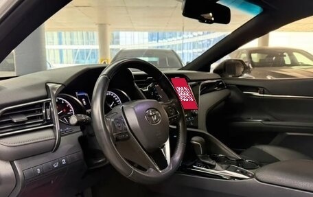 Toyota Camry, 2020 год, 2 500 000 рублей, 6 фотография