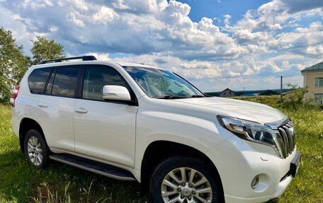 Toyota Land Cruiser Prado 150 рестайлинг 2, 2014 год, 3 550 000 рублей, 3 фотография