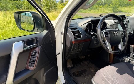 Toyota Land Cruiser Prado 150 рестайлинг 2, 2014 год, 3 550 000 рублей, 9 фотография