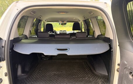 Toyota Land Cruiser Prado 150 рестайлинг 2, 2014 год, 3 550 000 рублей, 15 фотография