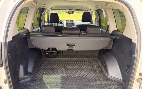 Toyota Land Cruiser Prado 150 рестайлинг 2, 2014 год, 3 550 000 рублей, 16 фотография