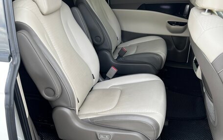 KIA Carnival, 2021 год, 4 400 000 рублей, 16 фотография