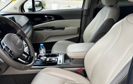 KIA Carnival, 2021 год, 4 400 000 рублей, 31 фотография