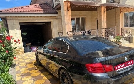 BMW 5 серия, 2013 год, 1 800 000 рублей, 6 фотография