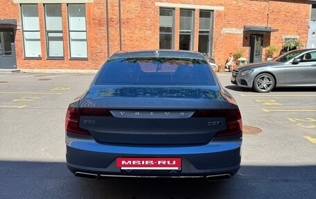 Volvo S90 II рестайлинг, 2017 год, 3 050 000 рублей, 4 фотография