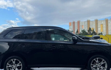 Mitsubishi Outlander III рестайлинг 3, 2013 год, 1 320 000 рублей, 8 фотография