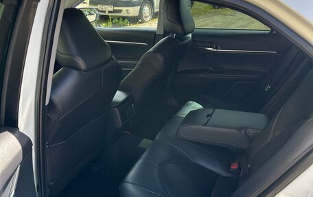Toyota Camry, 2020 год, 2 310 000 рублей, 8 фотография