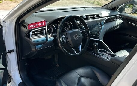 Toyota Camry, 2020 год, 2 310 000 рублей, 7 фотография