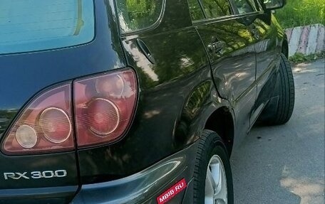Lexus RX IV рестайлинг, 1998 год, 750 000 рублей, 2 фотография