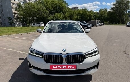 BMW 5 серия, 2021 год, 4 800 000 рублей, 2 фотография