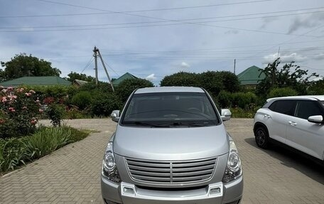 Hyundai Grand Starex Grand Starex I рестайлинг 2, 2009 год, 1 350 000 рублей, 2 фотография