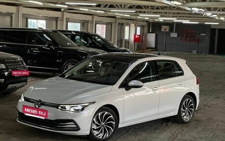 Volkswagen Golf VIII, 2021 год, 2 590 000 рублей, 2 фотография