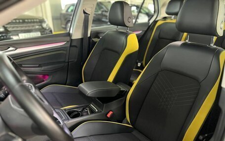 Volkswagen Golf VIII, 2021 год, 2 590 000 рублей, 25 фотография